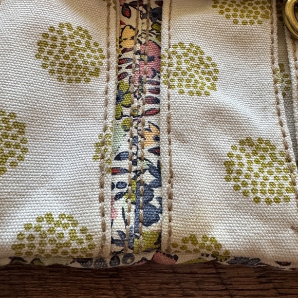 Fossil Vintage Striped and Floral Crossbody Bag - Green and Cream - Picture 4 of 16
